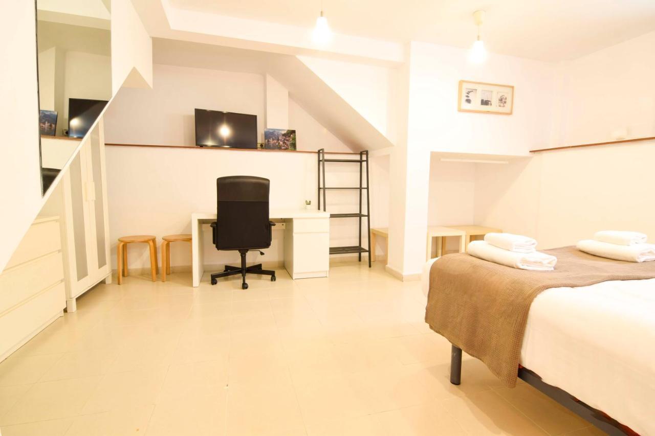 Letmalaga Economy Jábega Apartman Kültér fotó