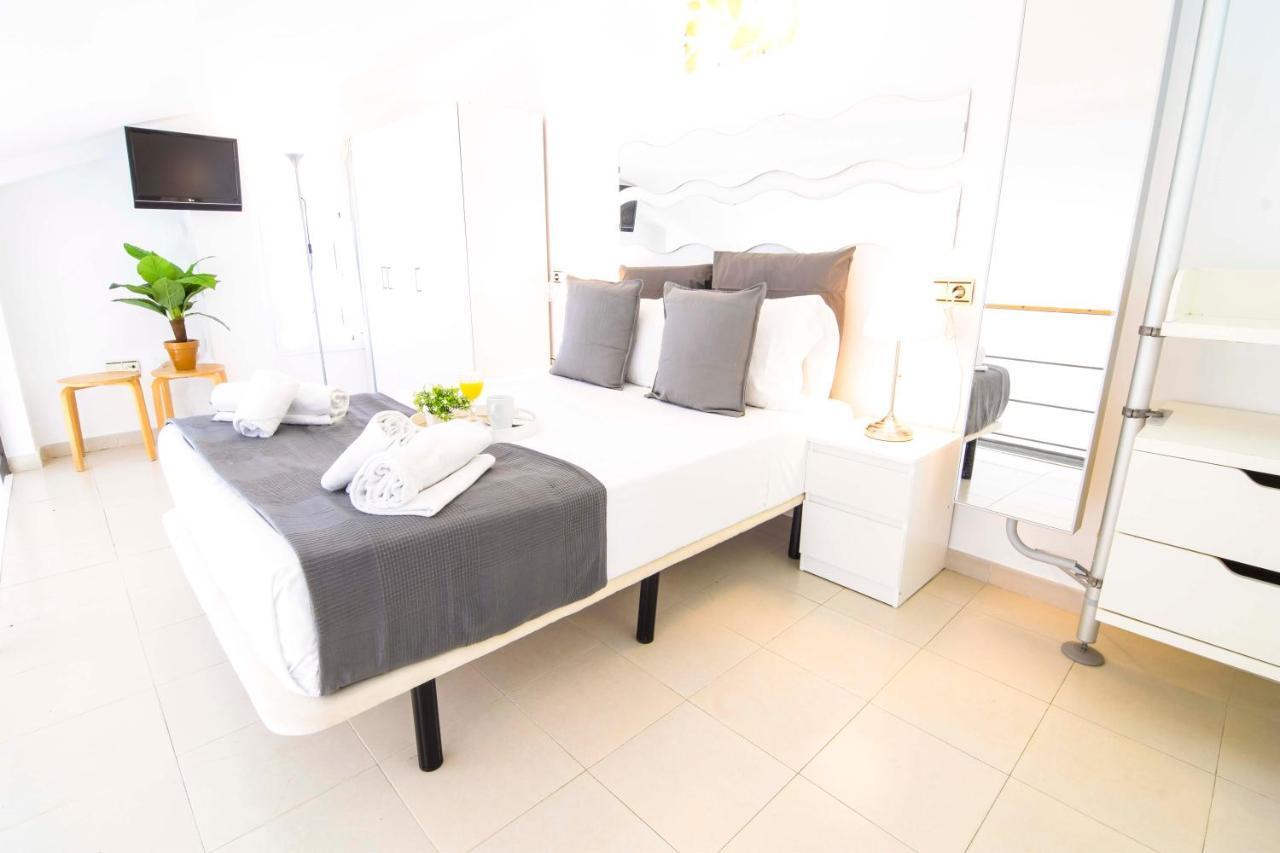 Letmalaga Economy Jábega Apartman Kültér fotó