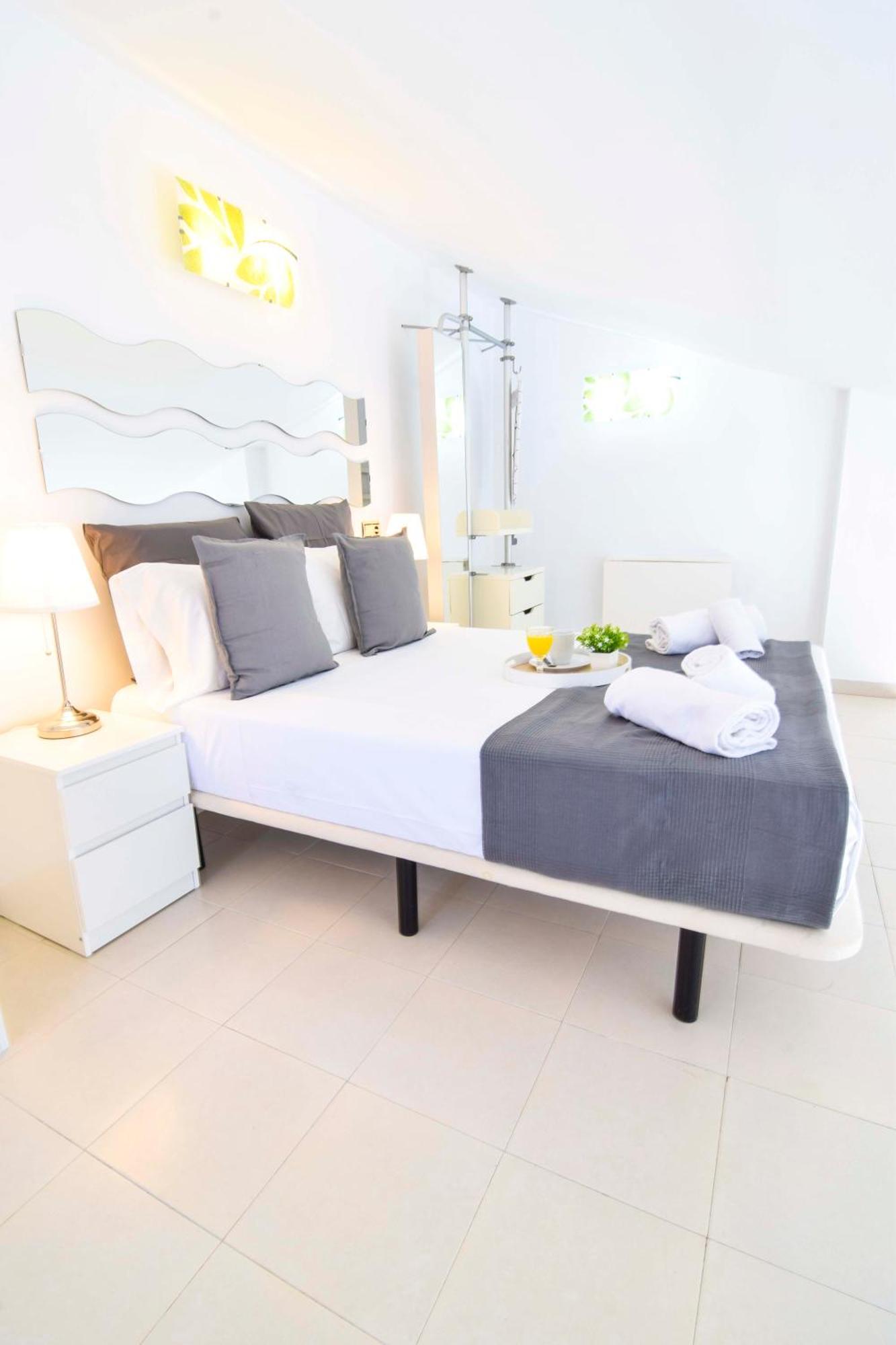 Letmalaga Economy Jábega Apartman Kültér fotó